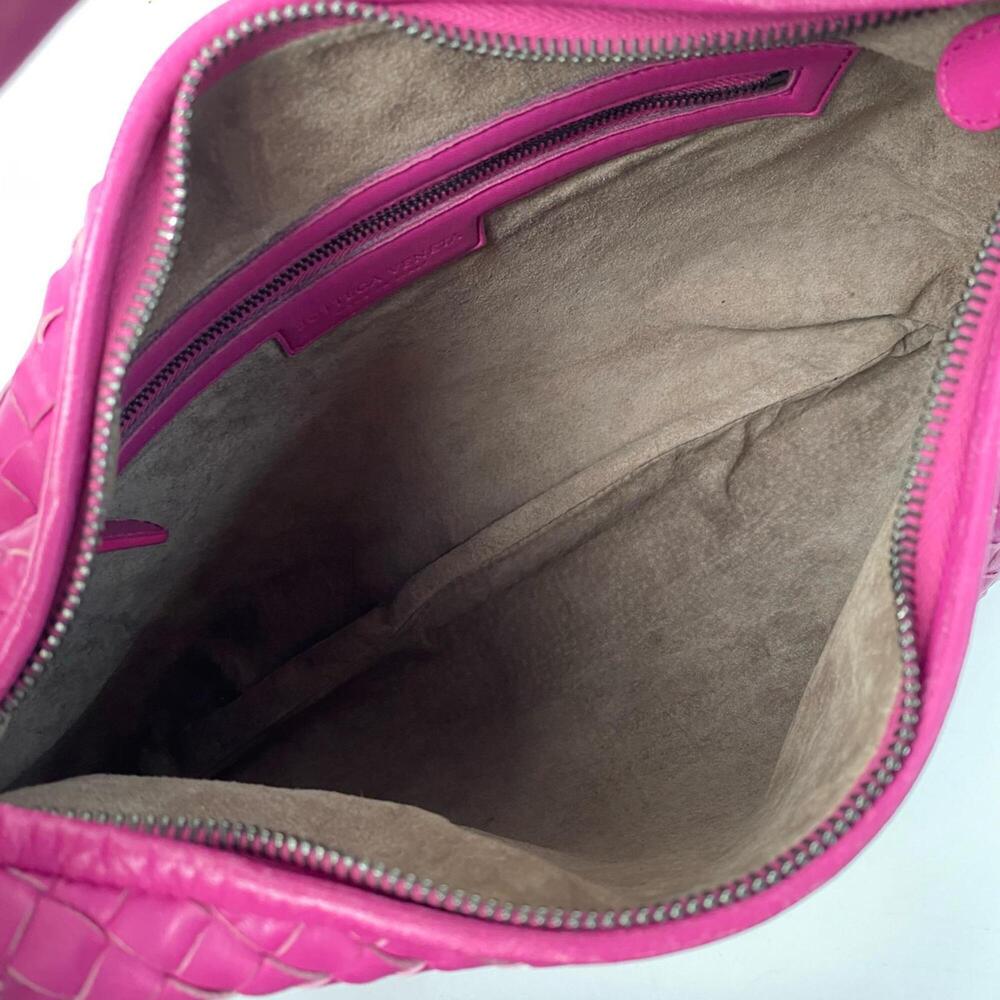 BOTTEGA VENETA Pink Intrecciato Shoulder Bag - Picture 7 of 16
